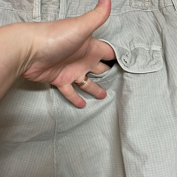 J. Crew size 10 Mid-rise Favorite Fit 100% Cotton Gray Cargo Pants with Pockets - Picture 12 of 15